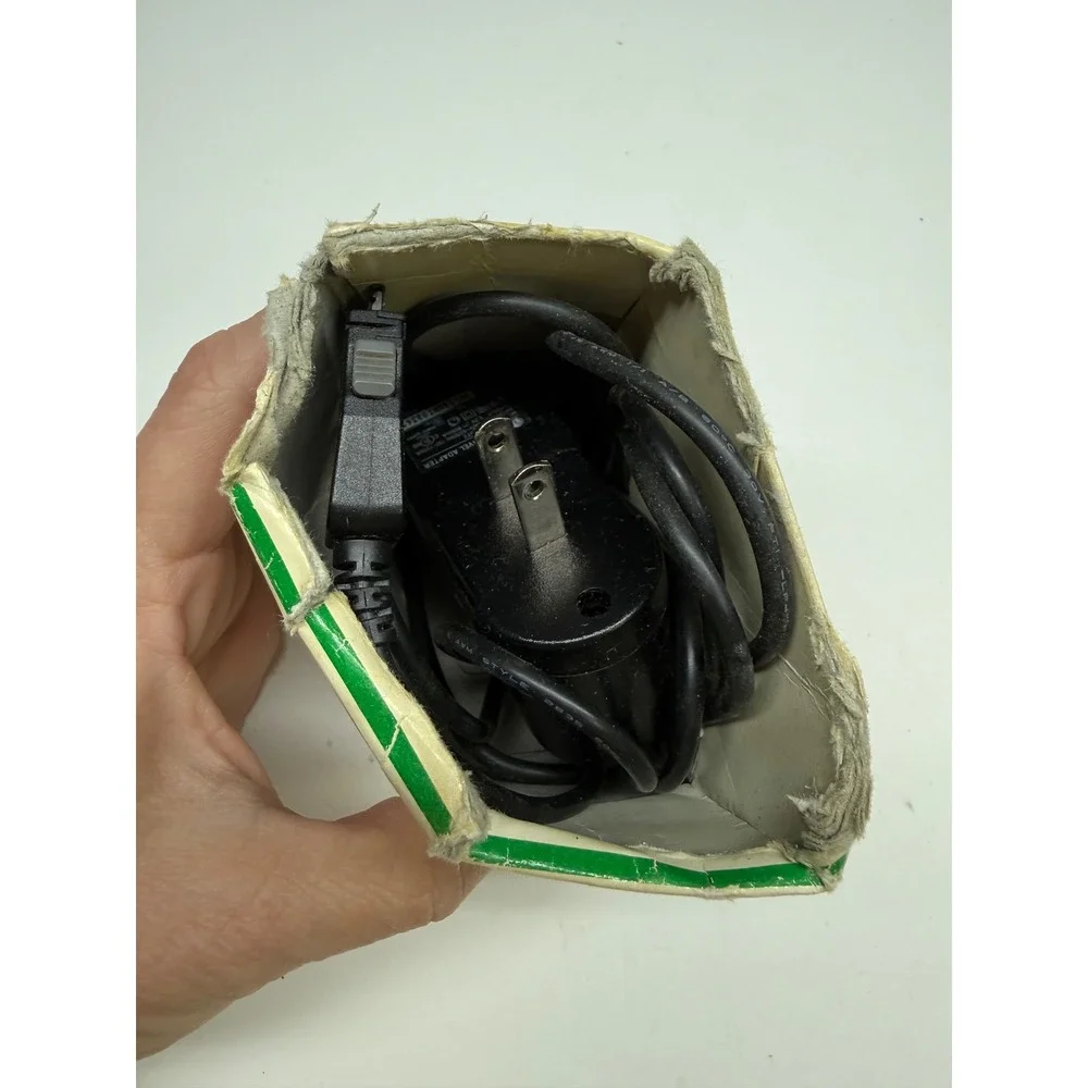 LG Travel Adapter TA-25GT2 Wall Charger 5.2V 800mA Black SSAD0007829
